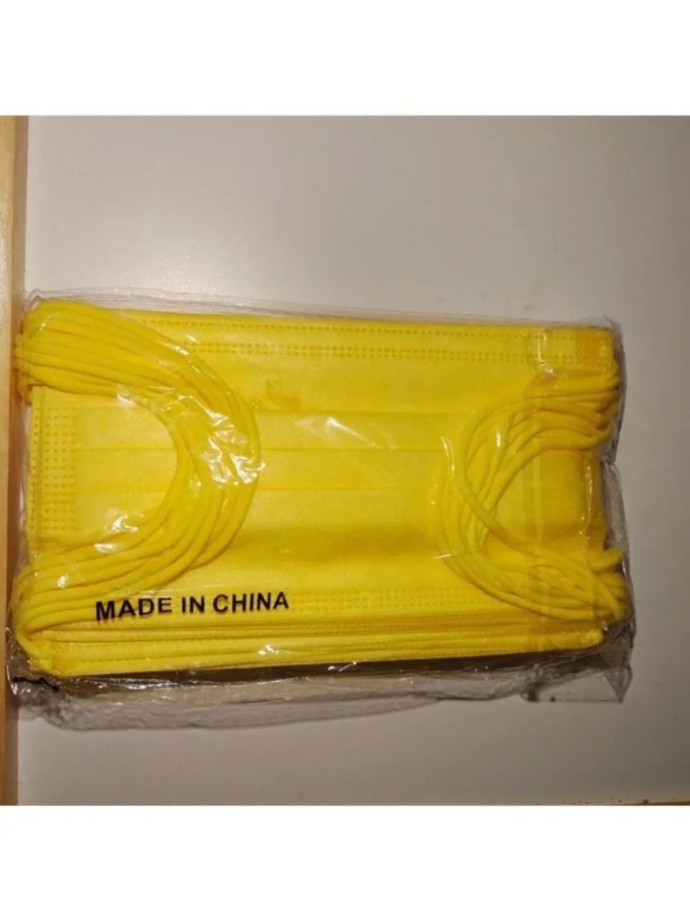 Medic Therapeutics Face masks. PACK OF 10-YELLOW-NEW